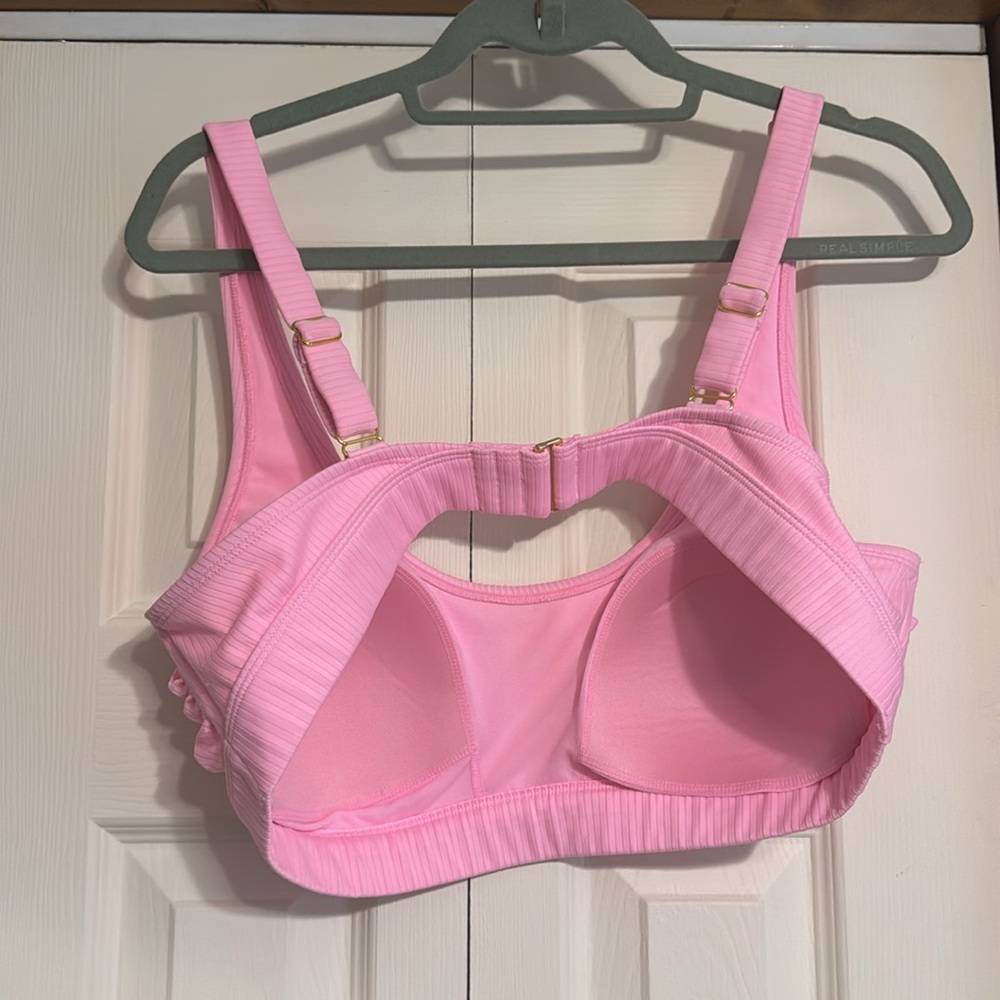 Xhilaration Bubblegum Pink Bikini Top - Picture 2 of 4
